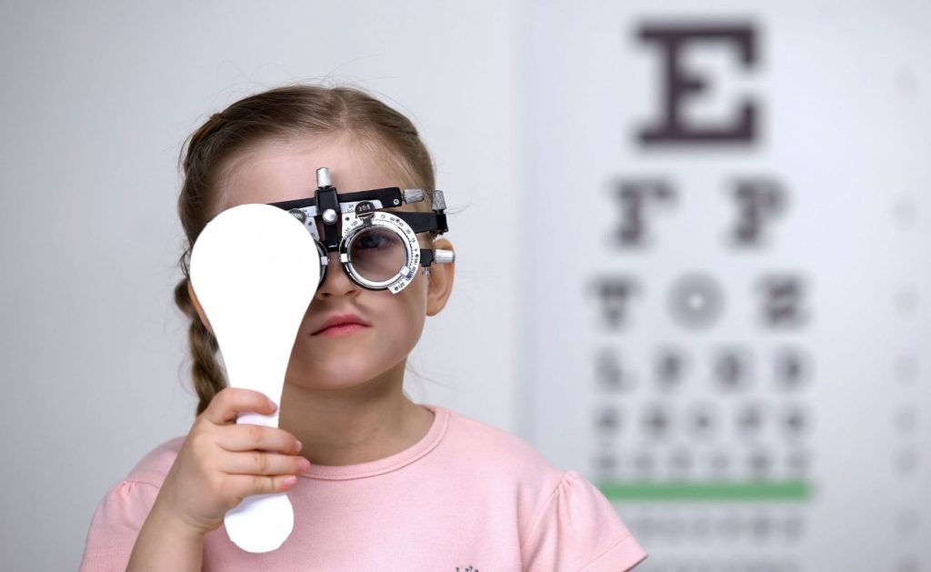 Miért veszélyes a myopia?